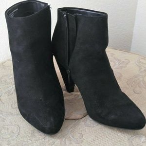 Black high heal boots